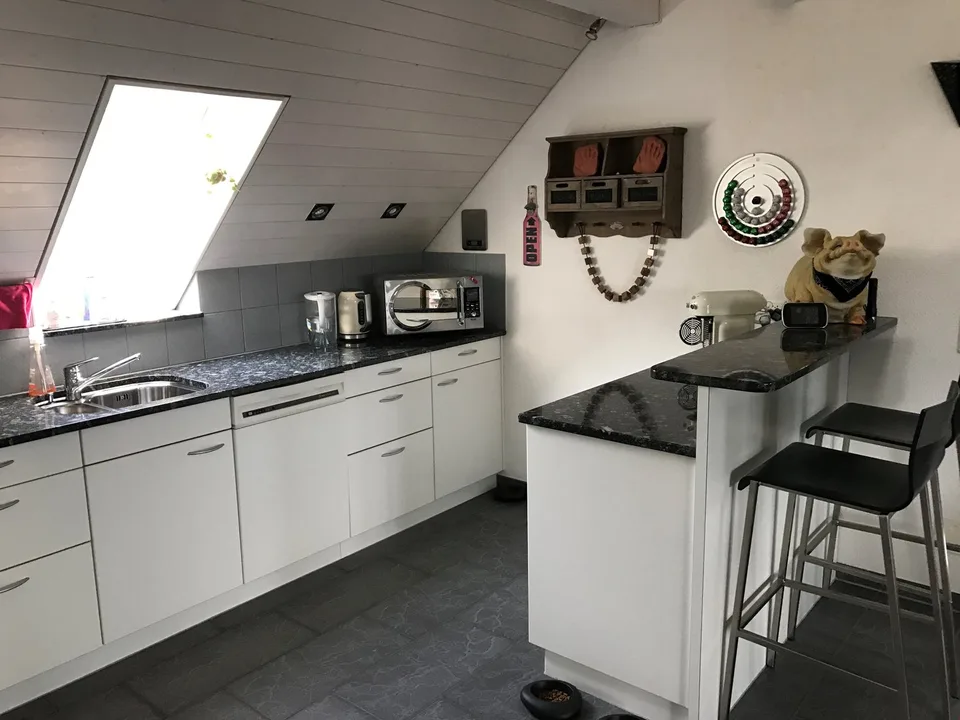 grosszügige 3.5-Zi-Dachwohnung mit wunderbarer Aussicht!