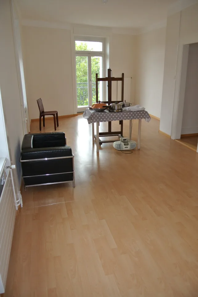 Charmante 2.5-Zimmer-Altbauwohnung im Herzen von Zürich-Altstetten