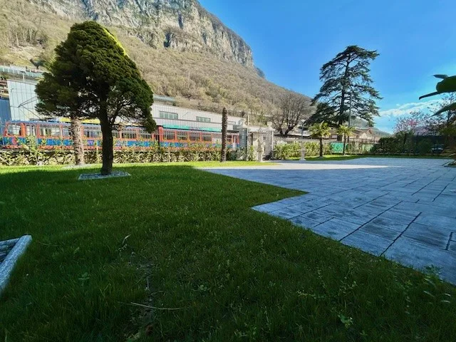 Recherche un successeur – 4,5 pièces avec jardin privé