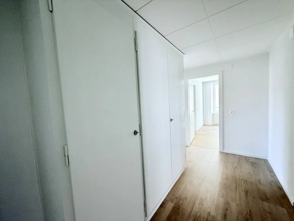 Renovated! 4-room apartment with balcony