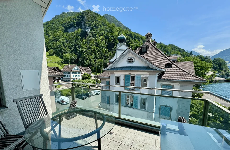 Appartement attique exclusif 4.5 pièces à Gersau - avec vue panoramique sur le lac de Vierwaldstättersee