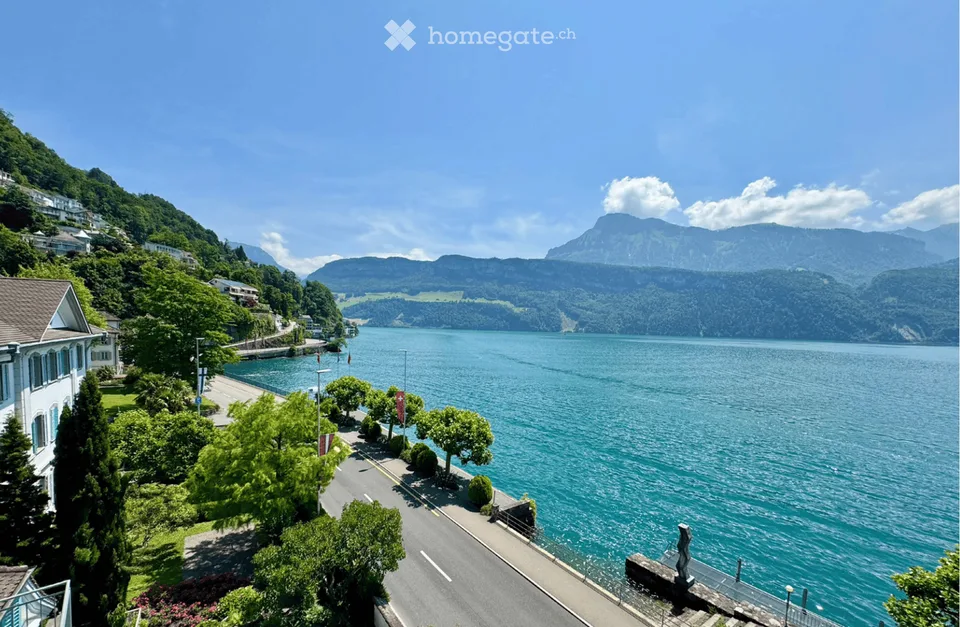 Appartement attique exclusif 4.5 pièces à Gersau - avec vue panoramique sur le lac de Vierwaldstättersee