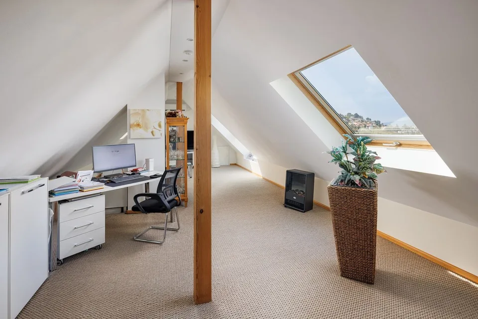 Appartement en Duplex de 6,5 Pièces en Attique