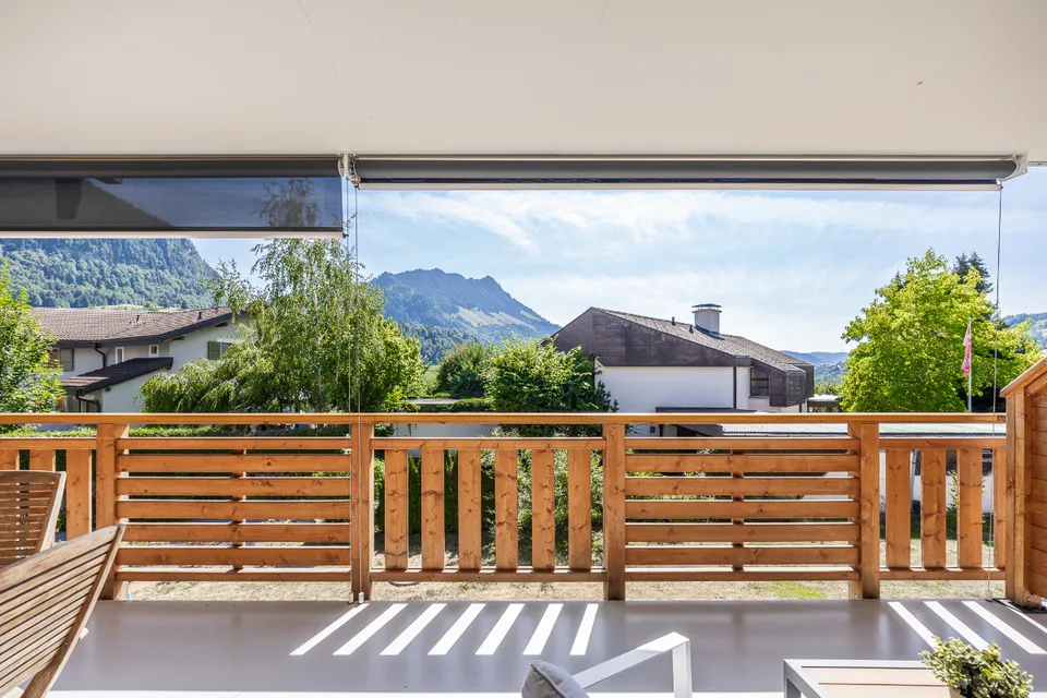 Moderne 2½-Zimmer-Wohnung mit großem Balkon