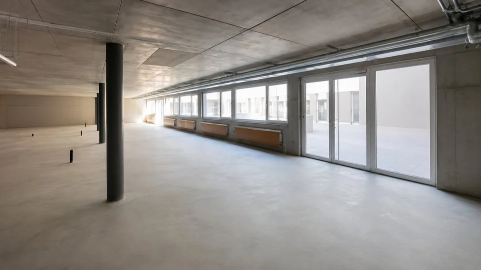 Local commercial, bureau et entrepôt / Gewerberaum, Büro und Lager