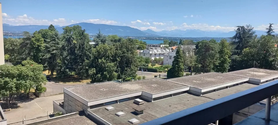 VERSIOX - Bel appartamento di 4,5 locali al 5° piano con balcone