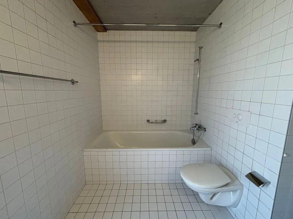 Helle 4.5-Zimmer-Duplexwohnung mit Balkon in Biel