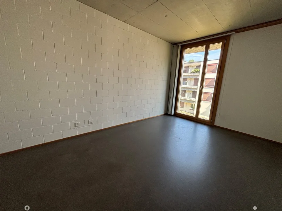 Helle 4.5-Zimmer-Duplexwohnung mit Balkon in Biel