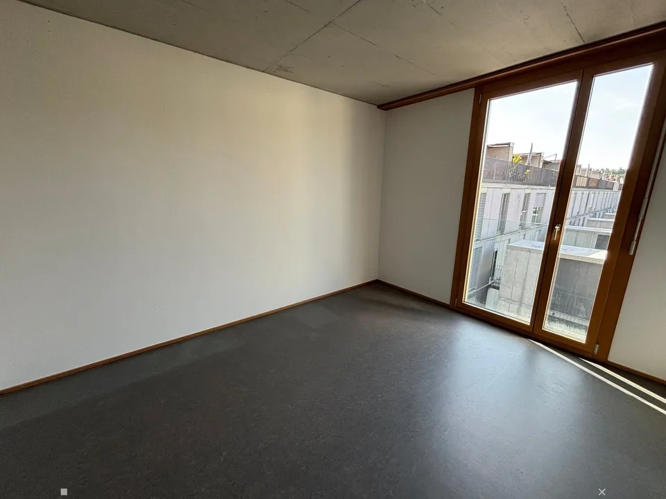 Helle 4.5-Zimmer-Duplexwohnung mit Balkon in Biel