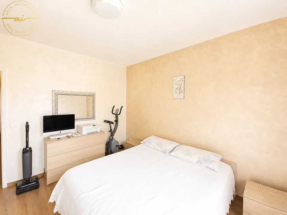 Appartement 4.5 pièces entièrement rénové à Gravesano