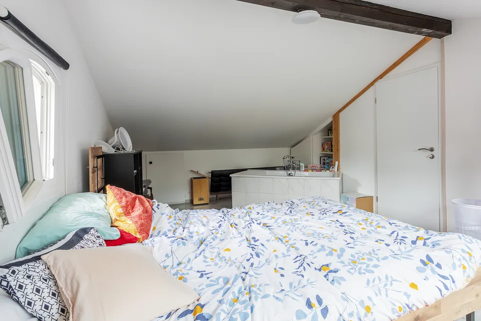 Einfamilienhaus mit Garage und Autoverdeck