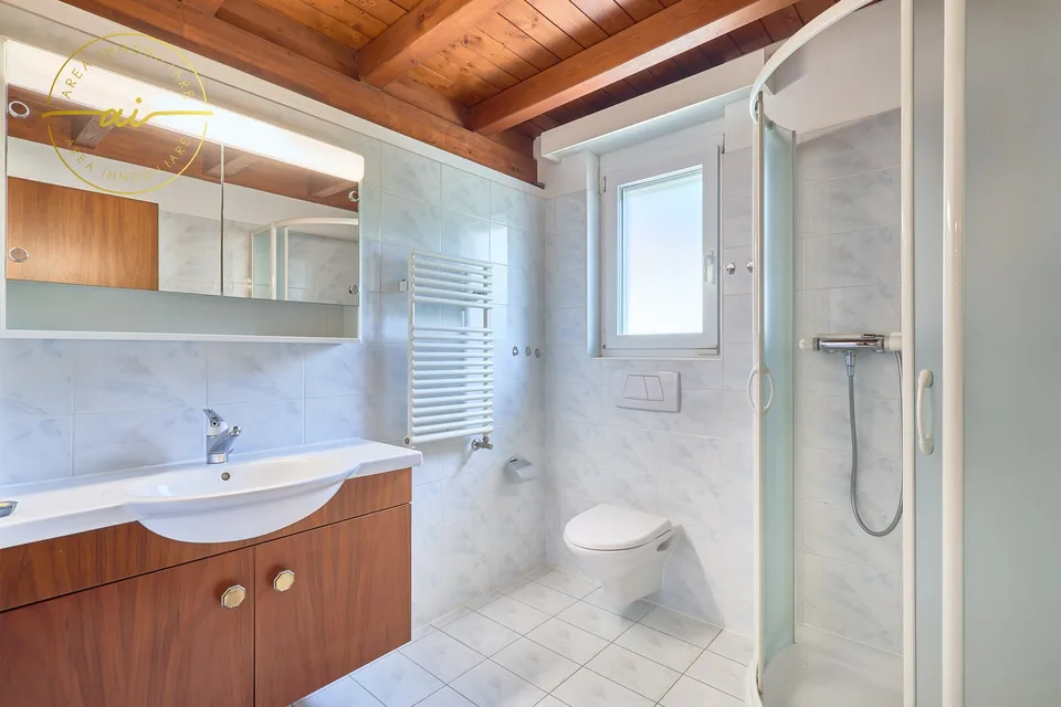 Villa mit separatem Studio und wunderschönem Garten