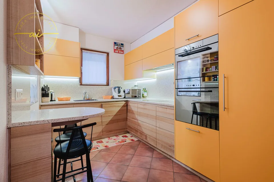 Beautiful house with garden, just two steps from Lake Riva San Vitale