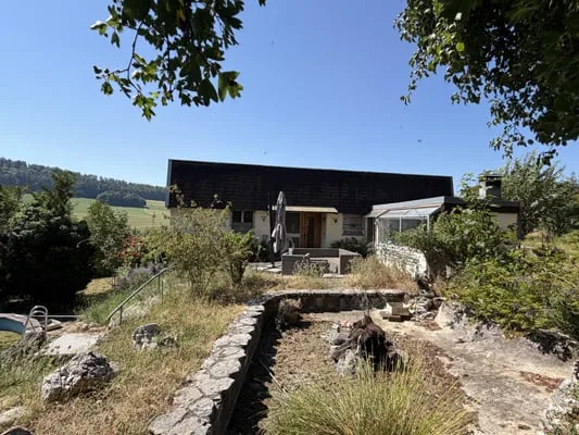 Villa de 5,5 pièces idéalement situé sur une magnifique parcelle