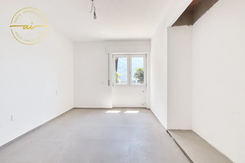 Elegante Villa mit Seeblick in Rovio