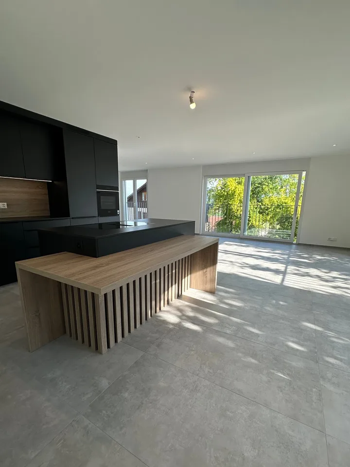 Design trifft Wohnqualität - exklusive Neubauwohnung mit Kochinsel und durchdachtem Grundriss