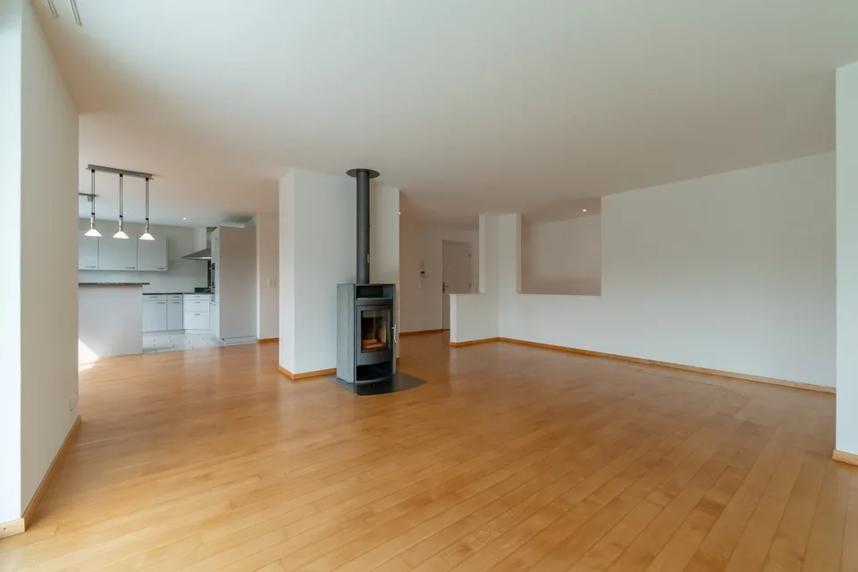 Charmante 3.5-Zimmer-Attikawohnung im 4. OG in Suhr