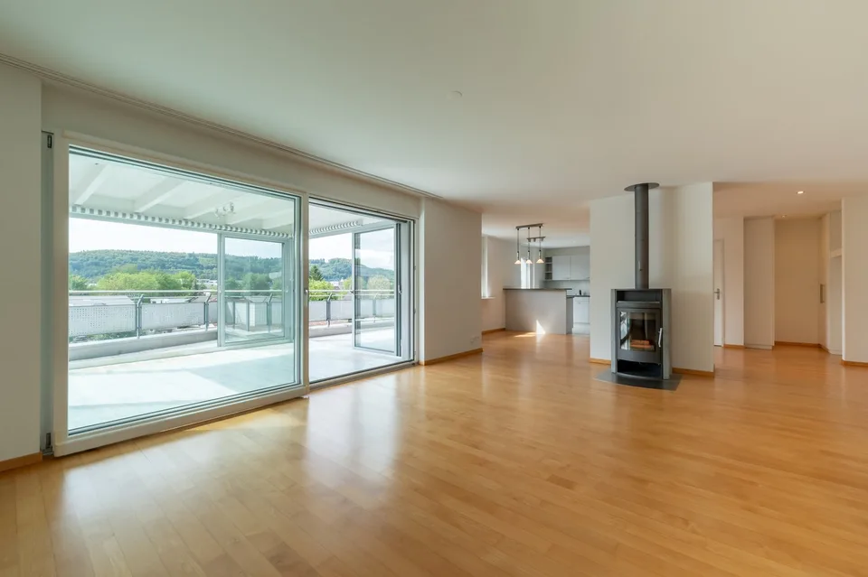 Charmante 3.5-Zimmer-Attikawohnung im 4. OG in Suhr
