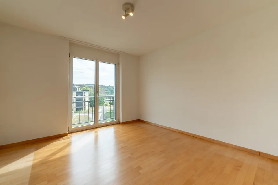 Charmante 3.5-Zimmer-Attikawohnung im 4. OG in Suhr