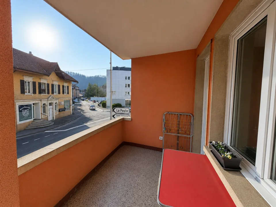 Tavannes, bel appartement de 3 pièces au 1er étage avec balcon