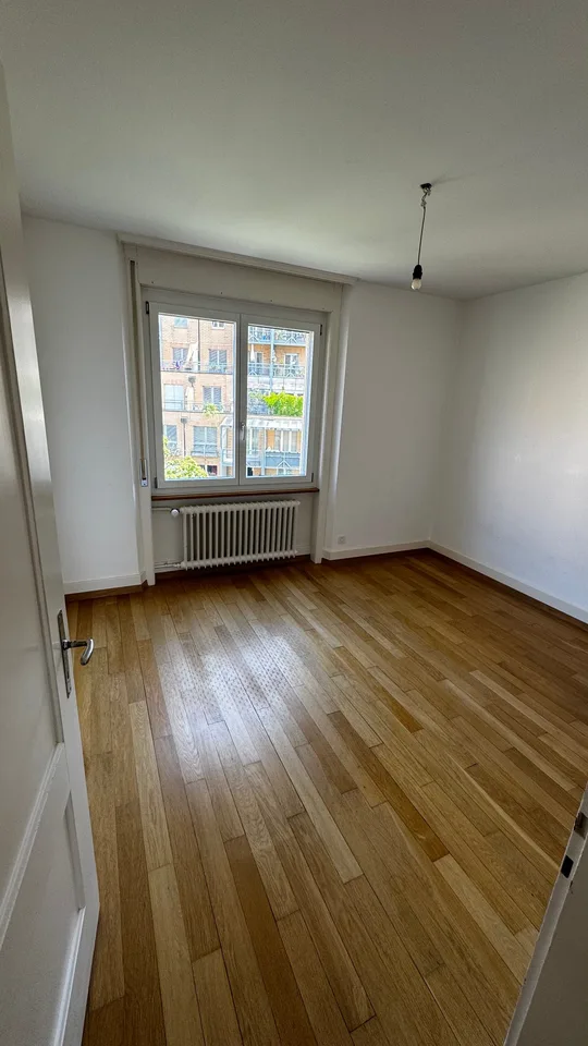 Charmant appartement 3,5 pièces avec balcon dans un emplacement central à Berne