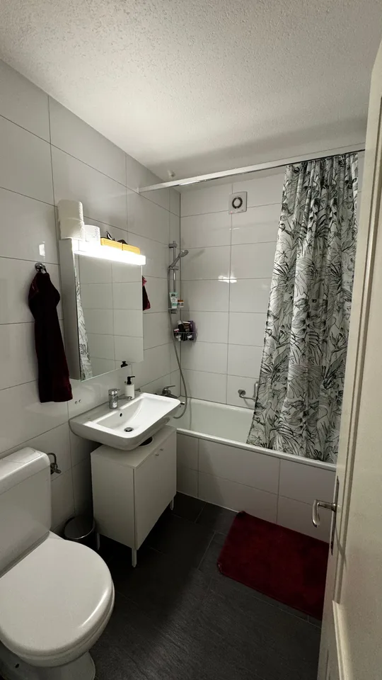Charmant appartement 3,5 pièces avec balcon dans un emplacement central à Berne