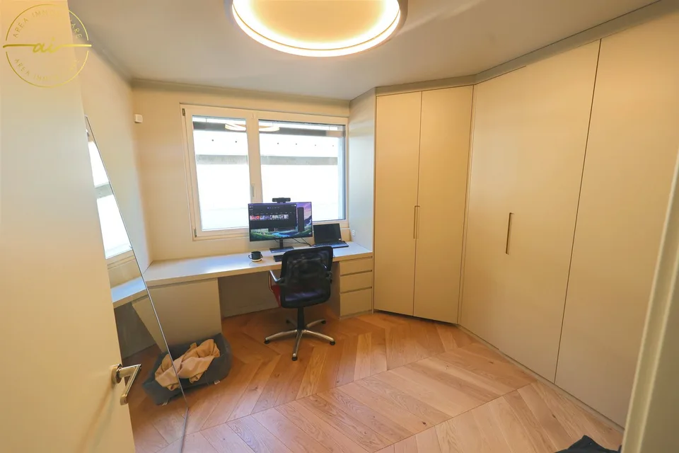 RAFFINIERTES 3.5-ZIMMER-DESIGN-APARTMENT MIT LUXUSFINISSEN
