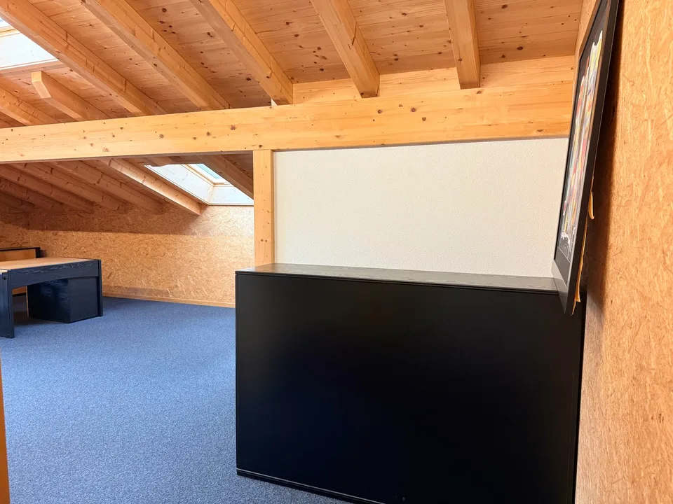 Modernes Büro zu Vermieten / Preis inkl. Strom