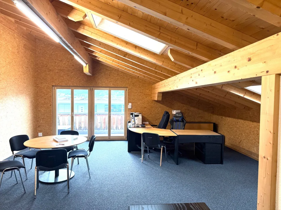 Modernes Büro zu Vermieten / Preis inkl. Strom