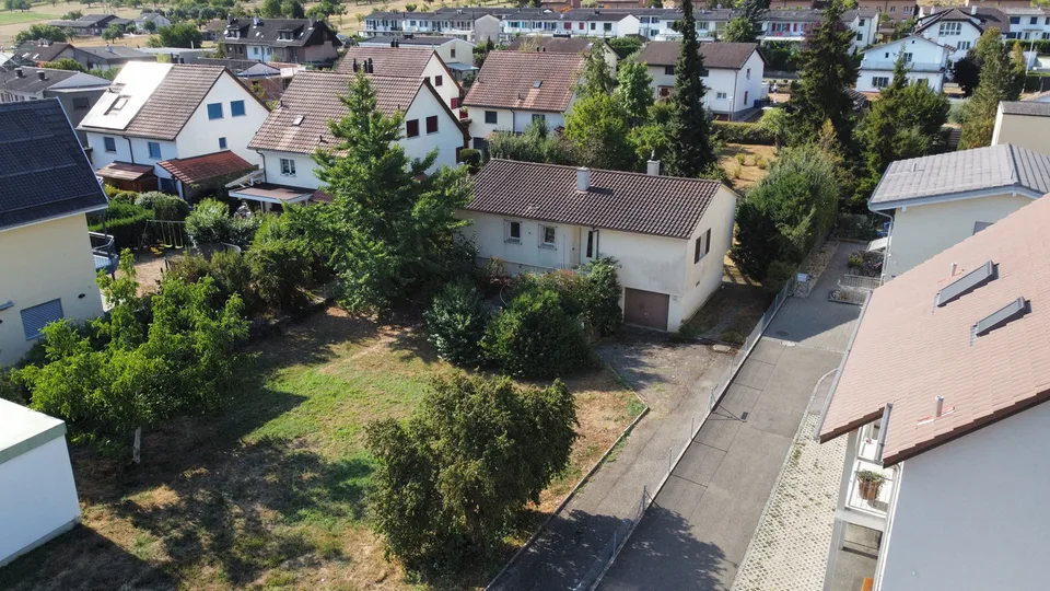 Bauland mit Entwicklungspotenzial auf 1'451 m2 Grundstücksfläche