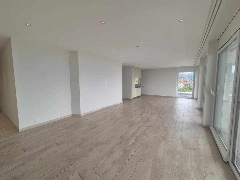 Prachtvolle Wohnung mit hohem Standard – Foto 6 von 14