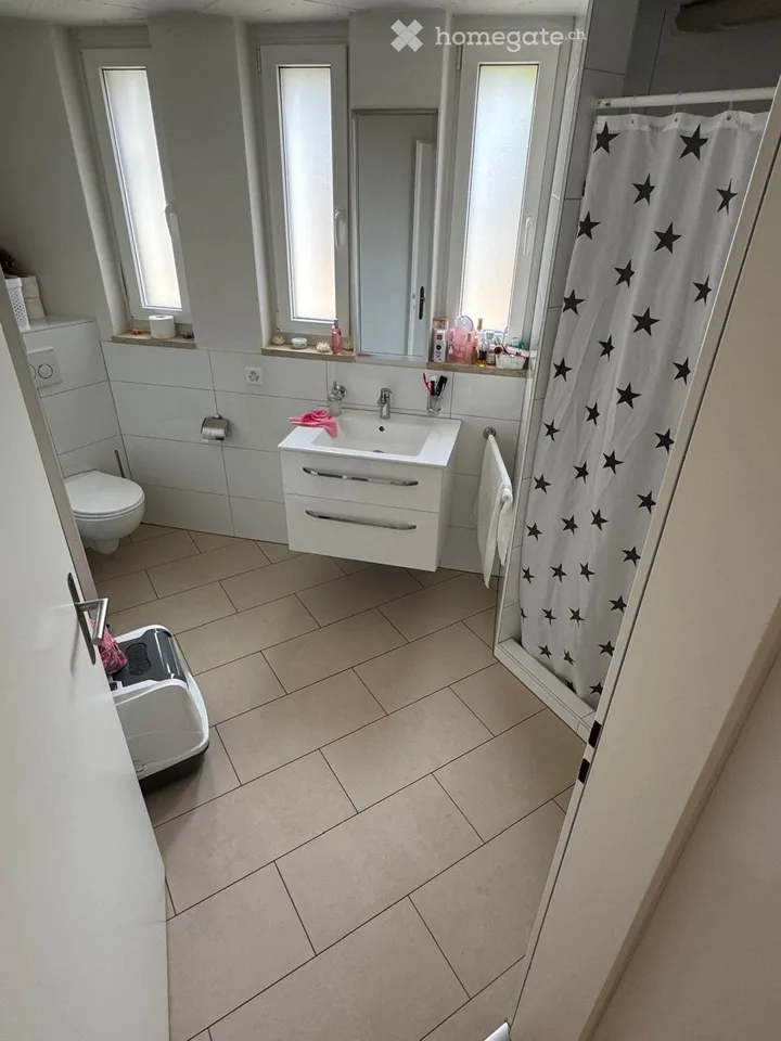 2-Zimmer-Gartenwohnung in Bottmingen – 55 m², Gartensitzplatz & Parkplatz