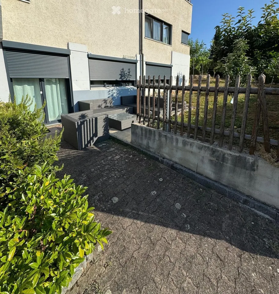2-Zimmer-Gartenwohnung in Bottmingen – 55 m², Gartensitzplatz & Parkplatz