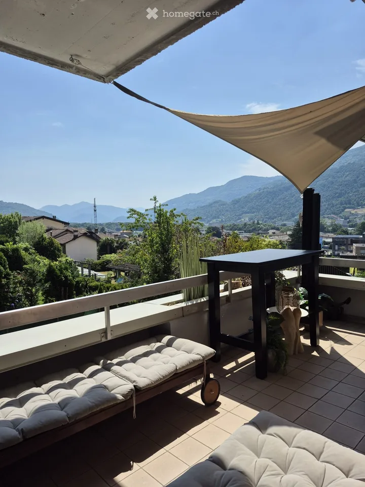 Ampio appartamento di 4.5 locali a Cadempino – Vita moderna in Ticino