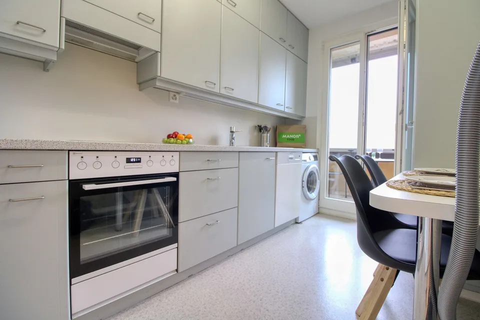Dein stilvolles Coliving-Zuhause im lebhaften Zürcher Stadtteil Höngg