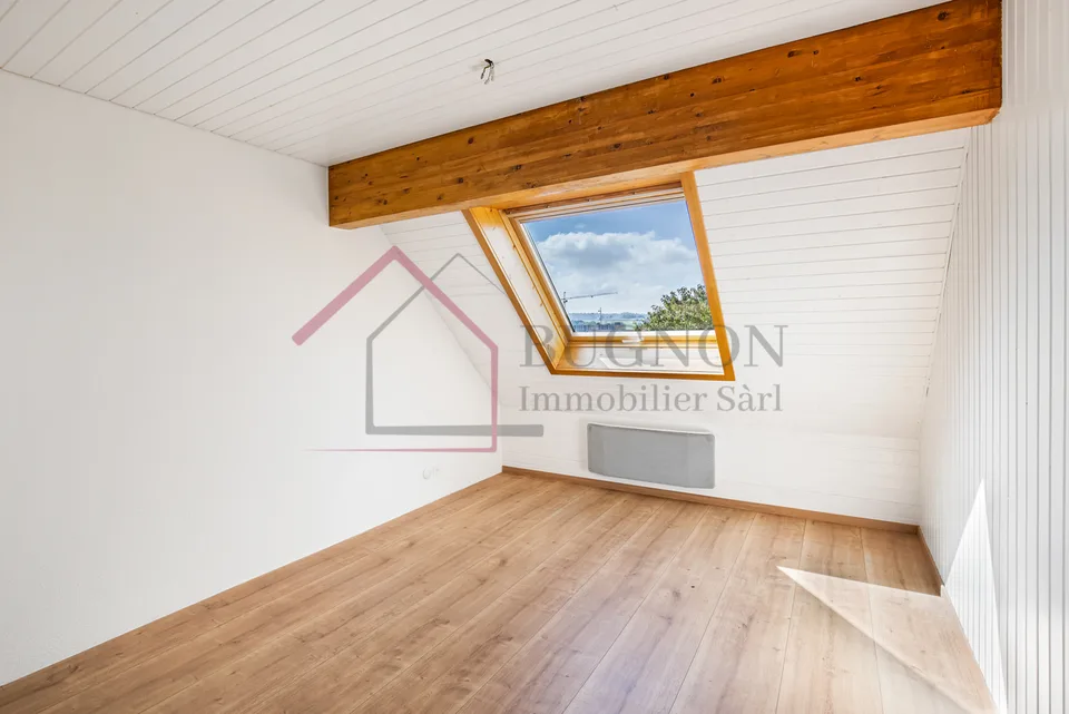 Spacious 4.5-room apartment with private elevator - Romont center
