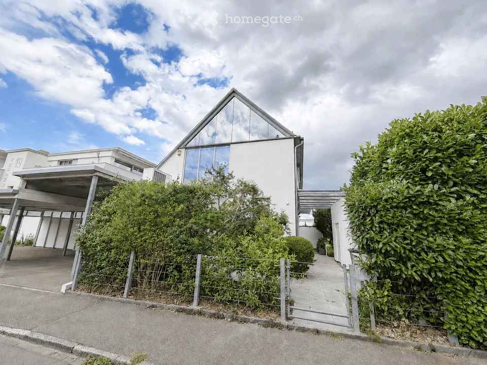 Habitation exclusive sur 2 niveaux – appartement loft exceptionnel de 1,5 pièces avec terrasse & climatisation