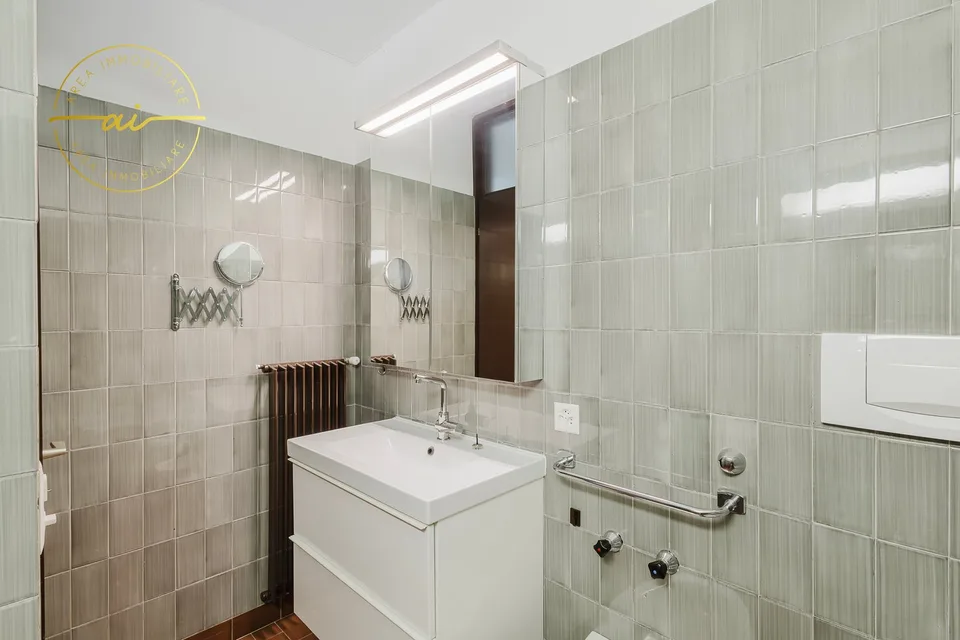 Prestigious Semi-Detached Villa with Pool and Large Spaces – Unique Opportunity