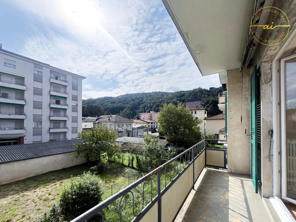 3.5-room apartment with double balcony in Chiasso