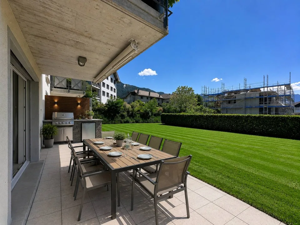 Spacious 5.5-room apartment with terrace and large garden