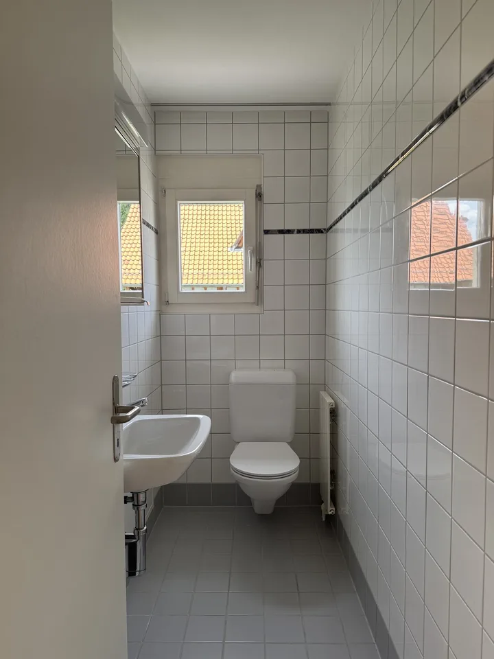 Bright 4.5-room apartment with spacious floor plan in Hausen am Albis