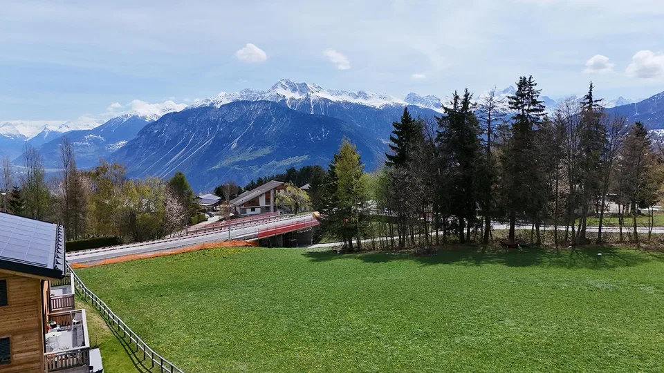 4,5 Zimmer mit Terrasse und Garten in Crans-Montana (Hauptwohnsitz)