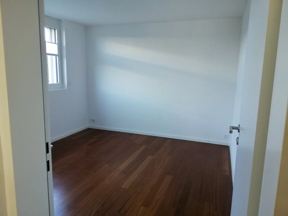 4.5-room apartment with 170 m² garden area