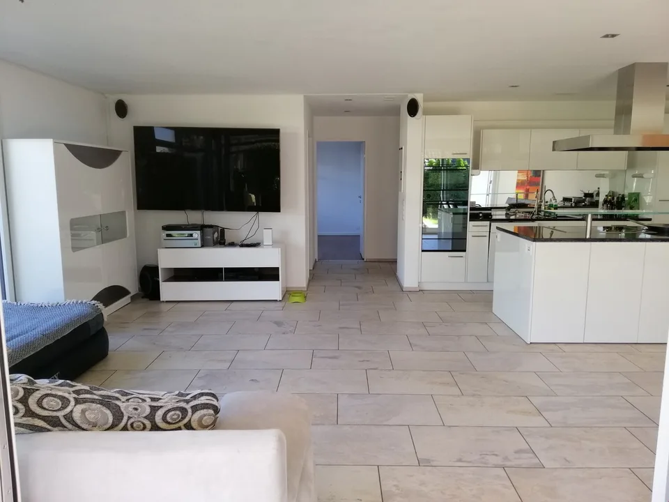 4.5-room apartment with 170 m² garden area