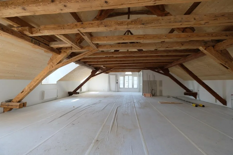 Espace d'atelier / bureau lumineux au dernier étage, Turbinenweg 1