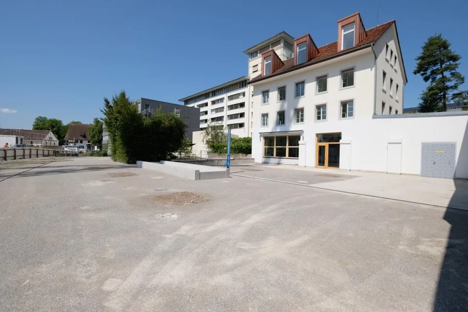 Helles Atelier- / Büroräumlichkeit im Dachgeschoss, Turbinenweg 1