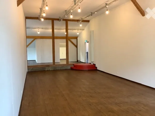 Gewerbe Atelier - Galerie - flexible Räume in Dübendorf