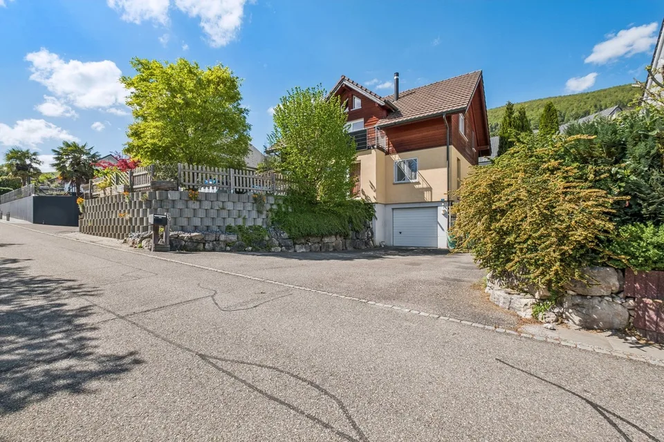 Freistehend wohnen mit 160 m², Garten und Weitsicht