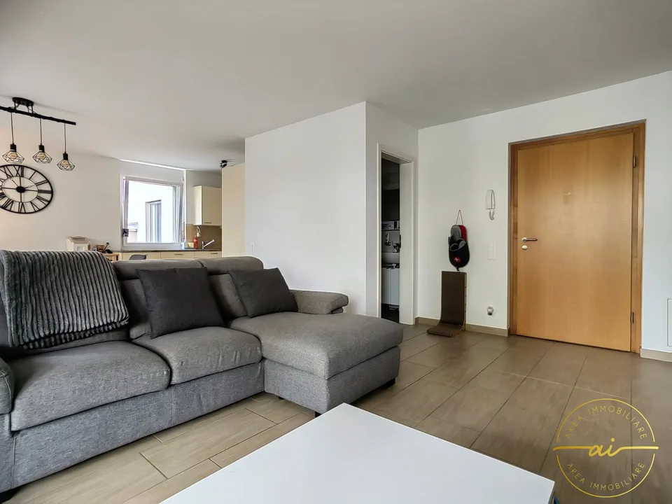 Moderno ed ampio appartamento 3.5 locali