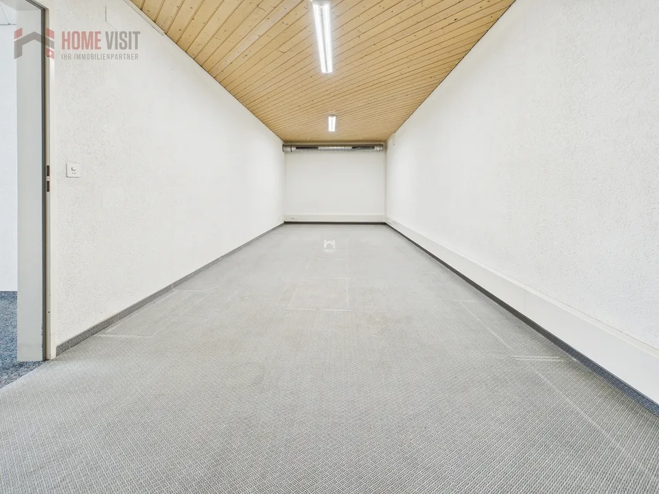 Espace de bureau attractif avec 7 places de parking et un haut potentiel de développement